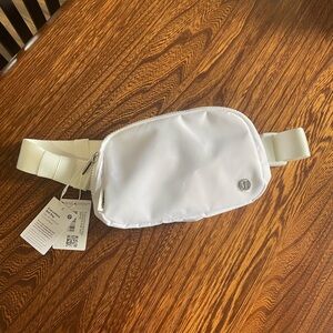 LULULEMON ATHLETICA Everywhere Belt Bag 1 Liter in Bright White NWT